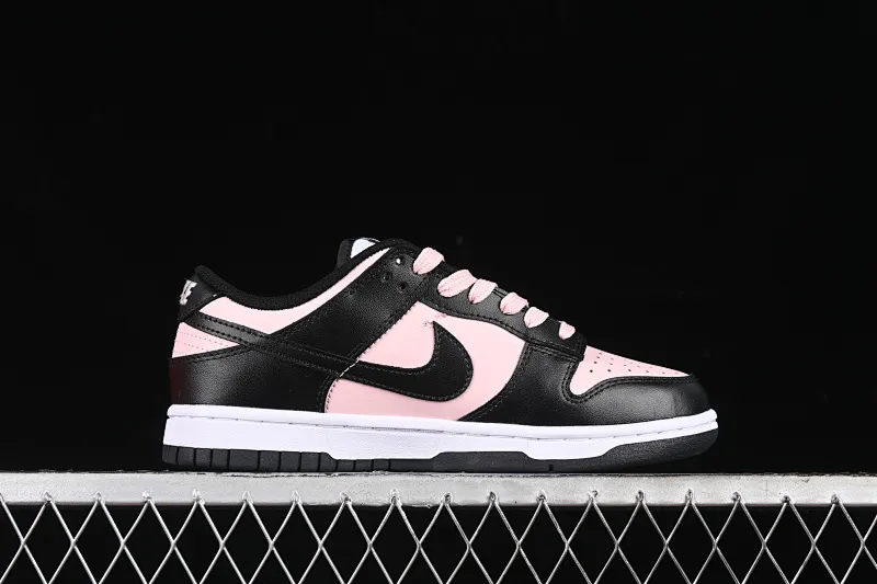 All categories Nk SB Dunk series Nk SB Dunk Low low-top sneakers Nk SB Dunk Low black and pink low-top casual sneakers CW1590-100